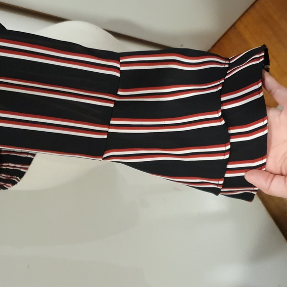 H and M Black Red White Stripes long Flared Sleeve Top Size US 4 - Picture 8 of 12